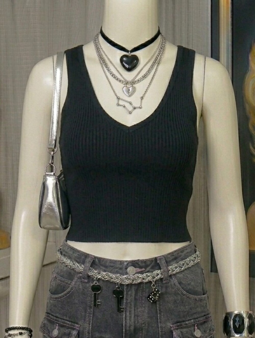 Out From Under Black Ribbed Scoop-Neck Crop Tank - Women's Small